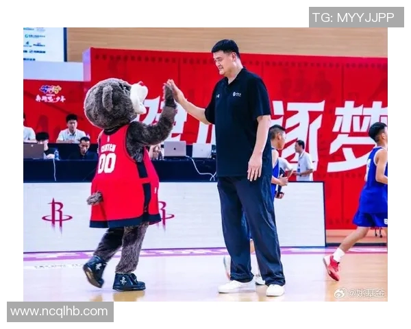 姚明与特斯拉携手合作开启智能出行新时代，共创篮球与科技的完美结合