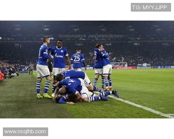 沙尔克04风头无尽，德甲横扫对手无敌力